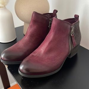 Miz Mooz leather booties